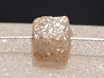 Diamant kubisch 0.4-0.5ct