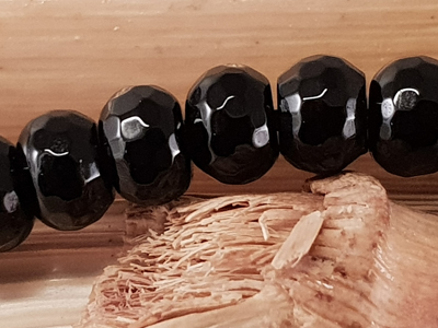 onyx necklace faceted 6x4mm