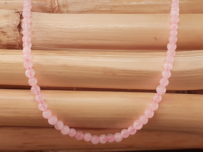 rosequartz necklace 4mm