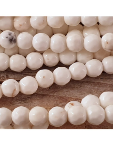 Magnesitkette 4mm facettiert