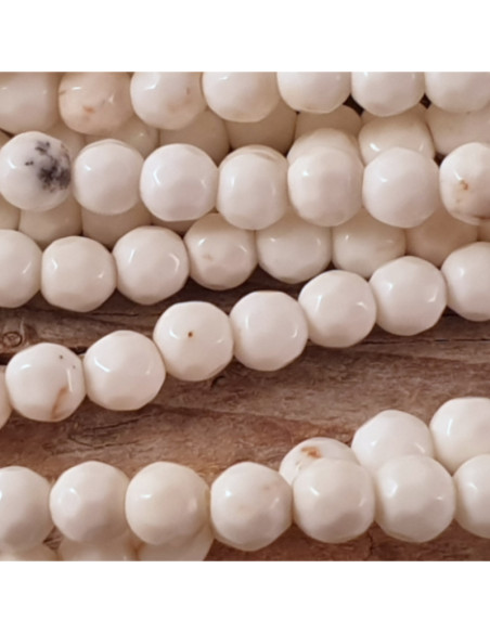 Magnesitkette 4mm facettiert