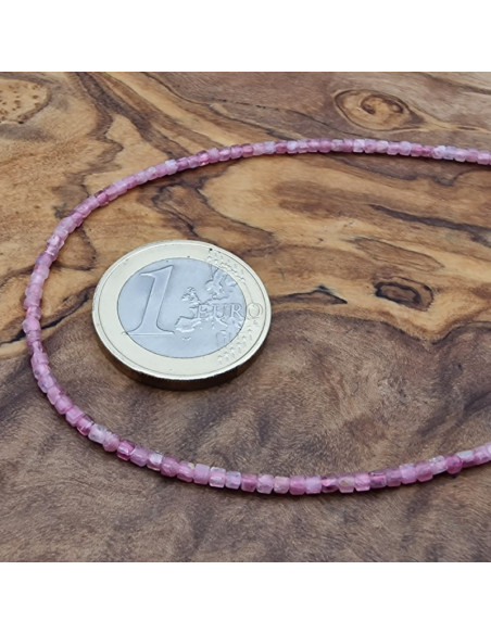 Rubelith - Rubellit - roter Turmalinkette facettiert 2x2mm/45cm