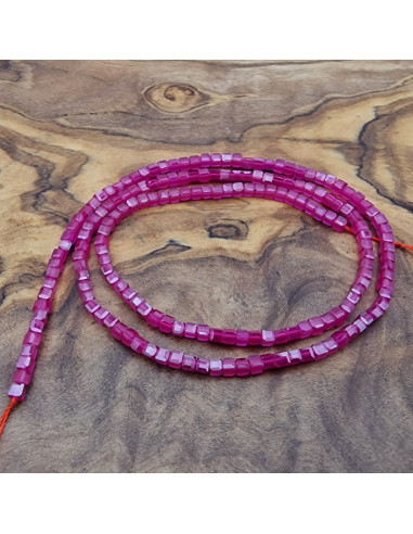 Rubin Kette facettiert 2x2mm farbbehandelt