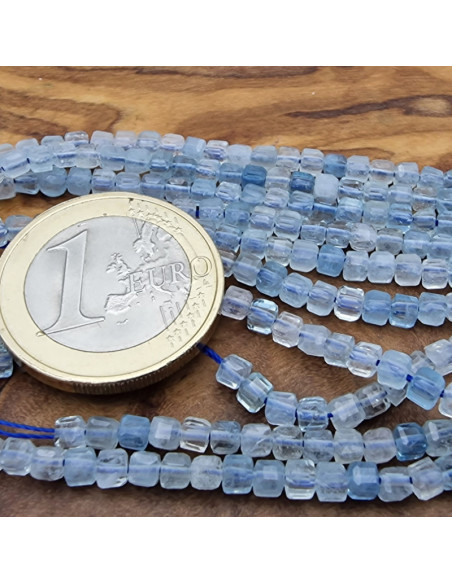 Aquamarinkette facettiert 3x3mm