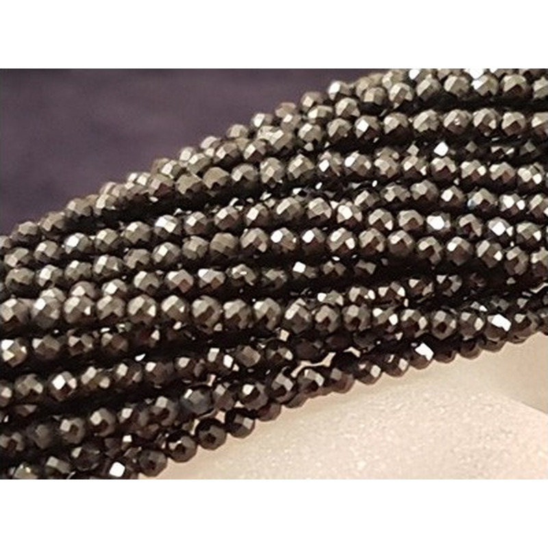 Spinellkette schwarz facettiert 2mm, stark funkelnd