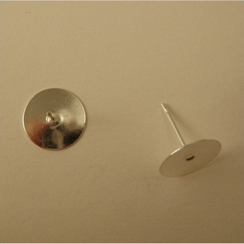 Ohrstecker aus Messing versilbert