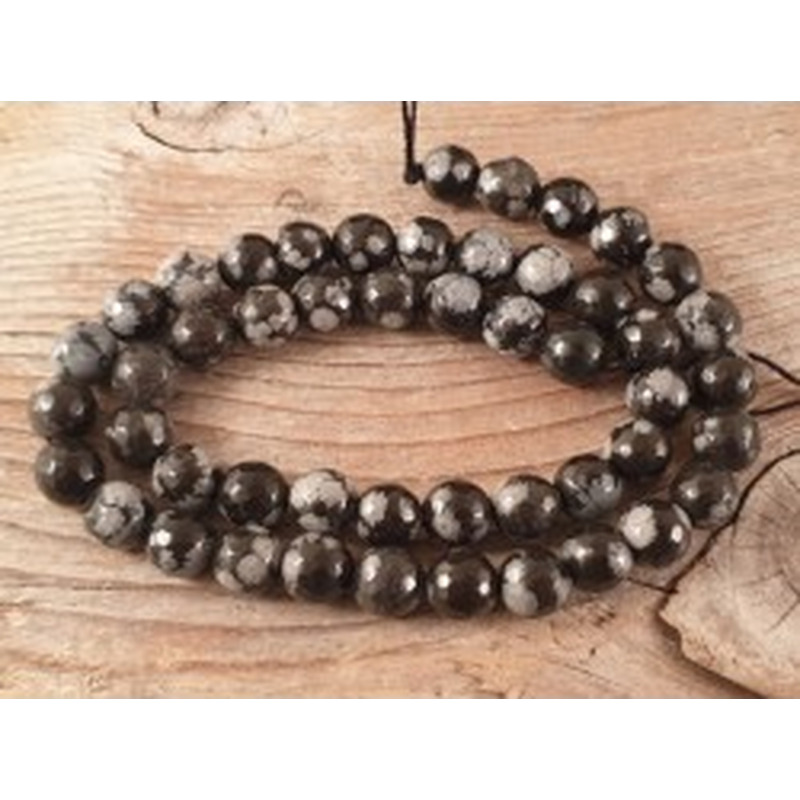 Schneeflocken Obsidian Kette 8mm facettiert 2