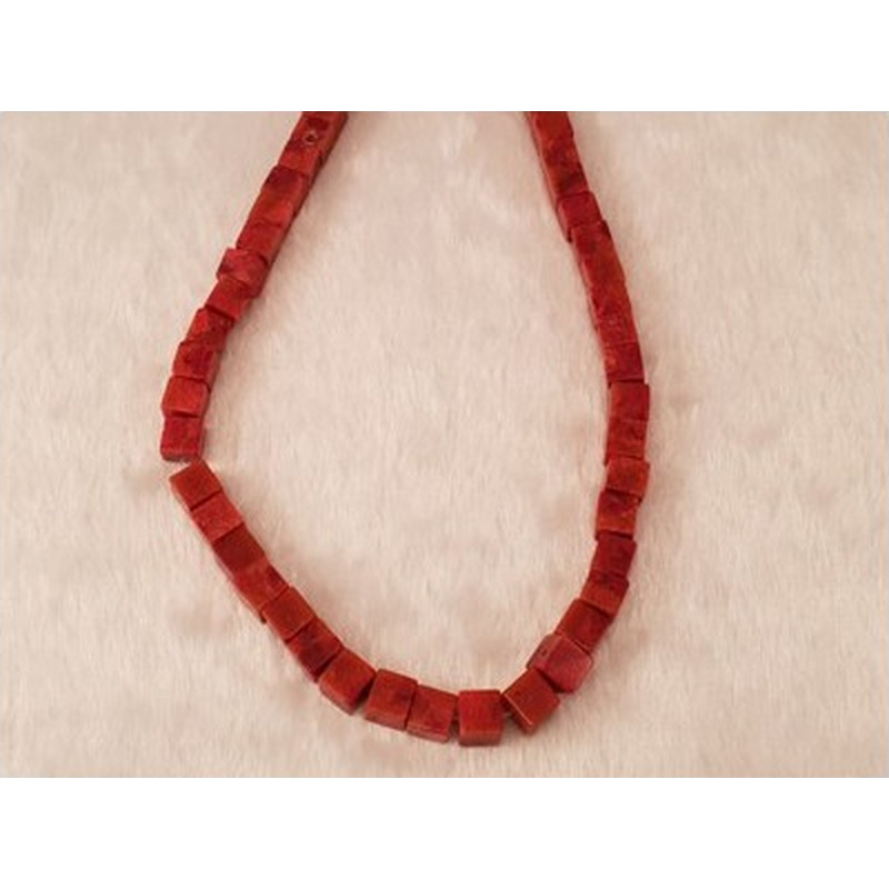Schaumkoralle Kette 8x8mm