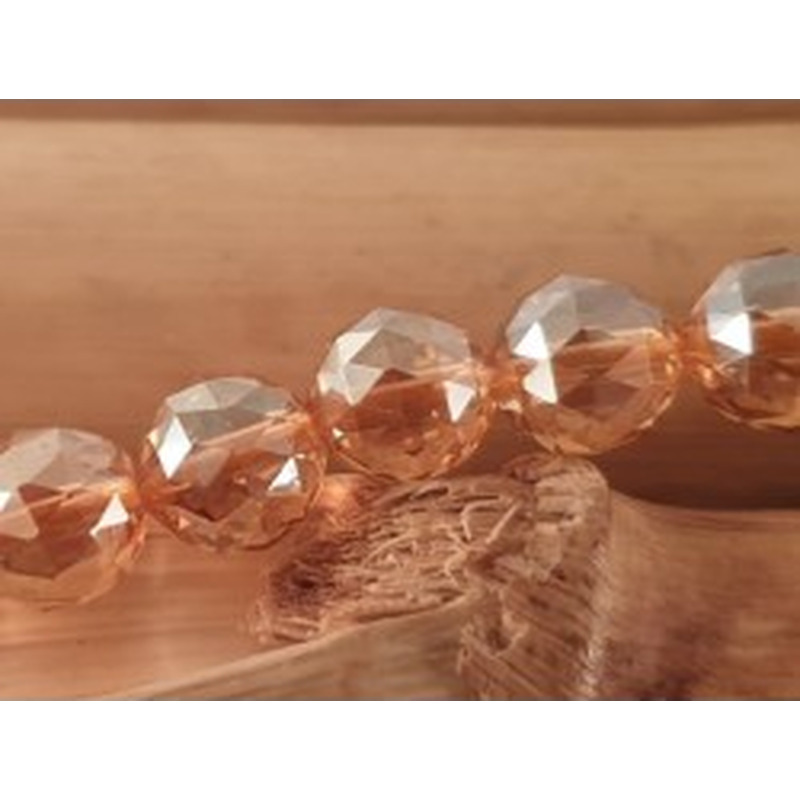 Bergkristallkette gelasert, facettiert 8mm