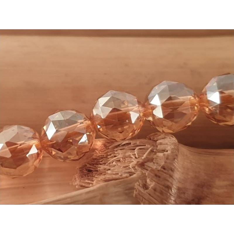 Bergkristallkette gelasert, facettiert 8mm