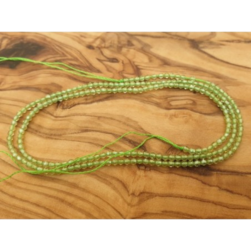 Olivinkette (Peridot) facettiert 2mm