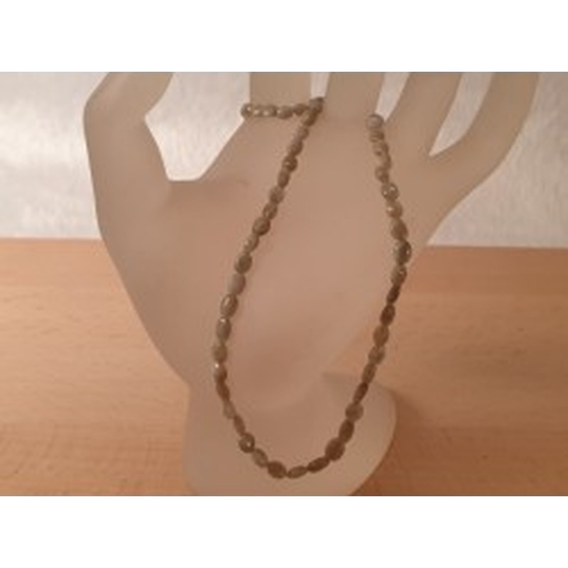 Chrysoberyllkette 3x4x5mm 2
