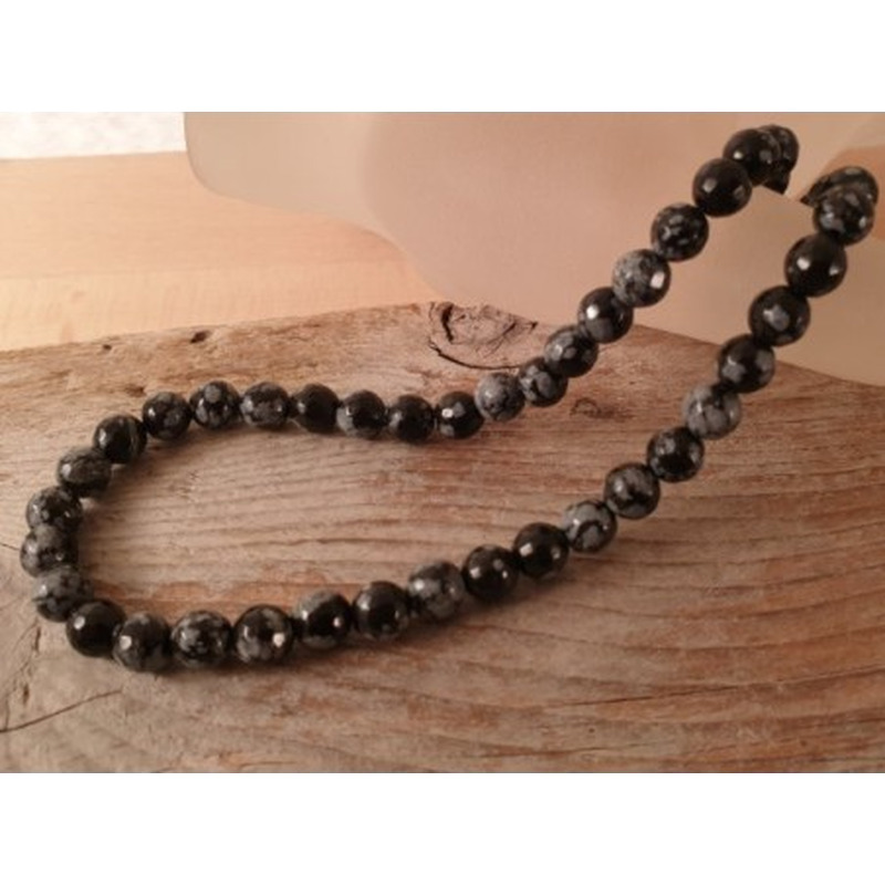 Schneeflocken Obsidian Kette 6mm facettiert