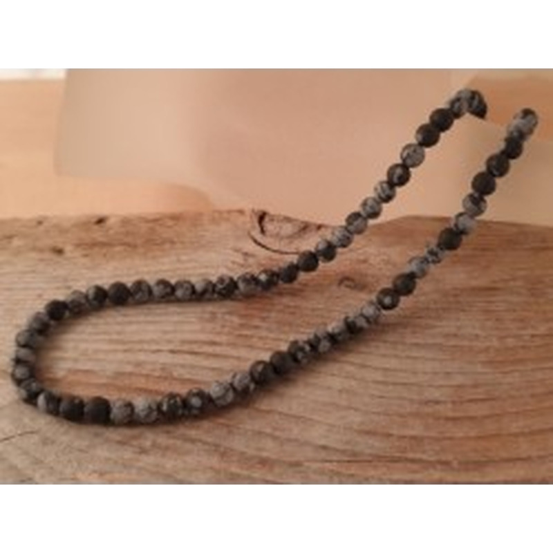 Schneeflocken Obsidian Kette matt 4mm 2
