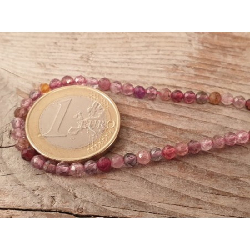 Spinellkette facettiert 3mm, stark funkelnd