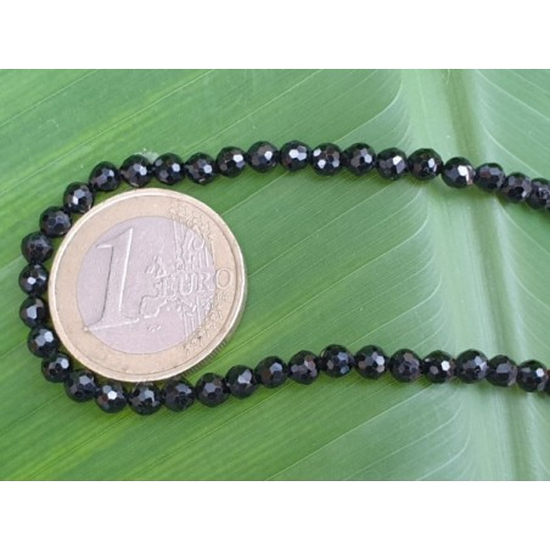 Schwarzer Turmalin (Schörl) Kette facettiert 4mm