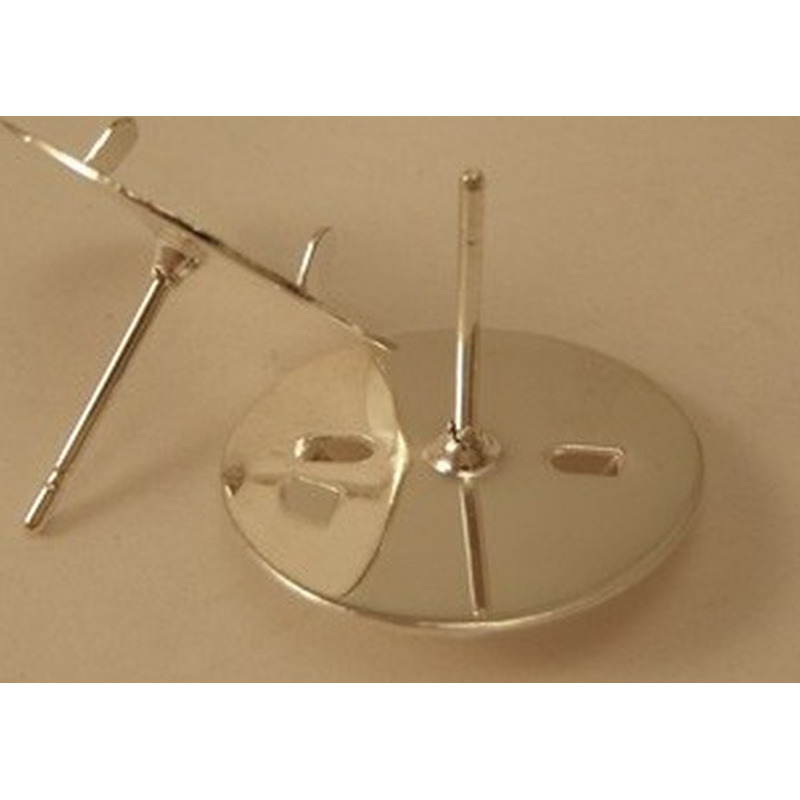 Ohrstecker aus Messing versilbert