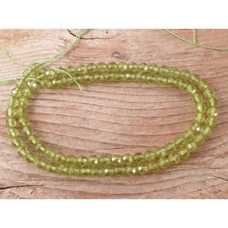 Olivinkette (Peridot) facettiert 4mm
