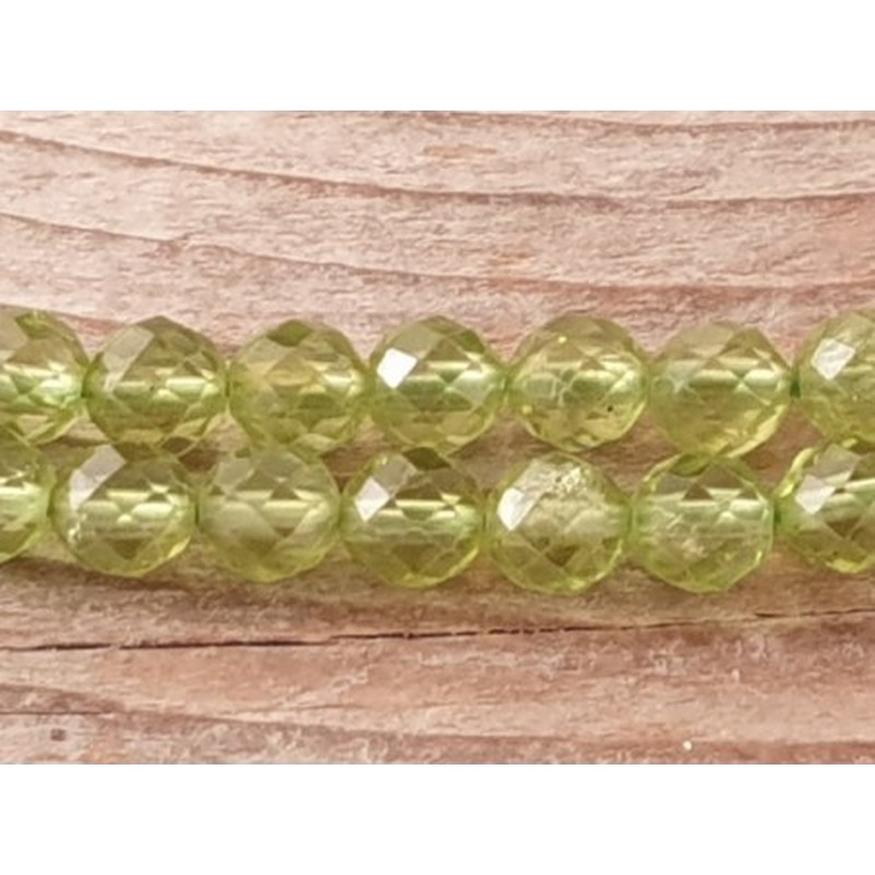 Olivinkette (Peridot) facettiert 4mm