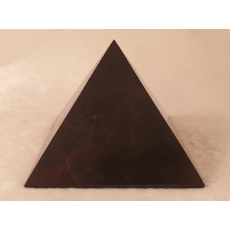 Schungit (Shungit) Pyramide 120mm