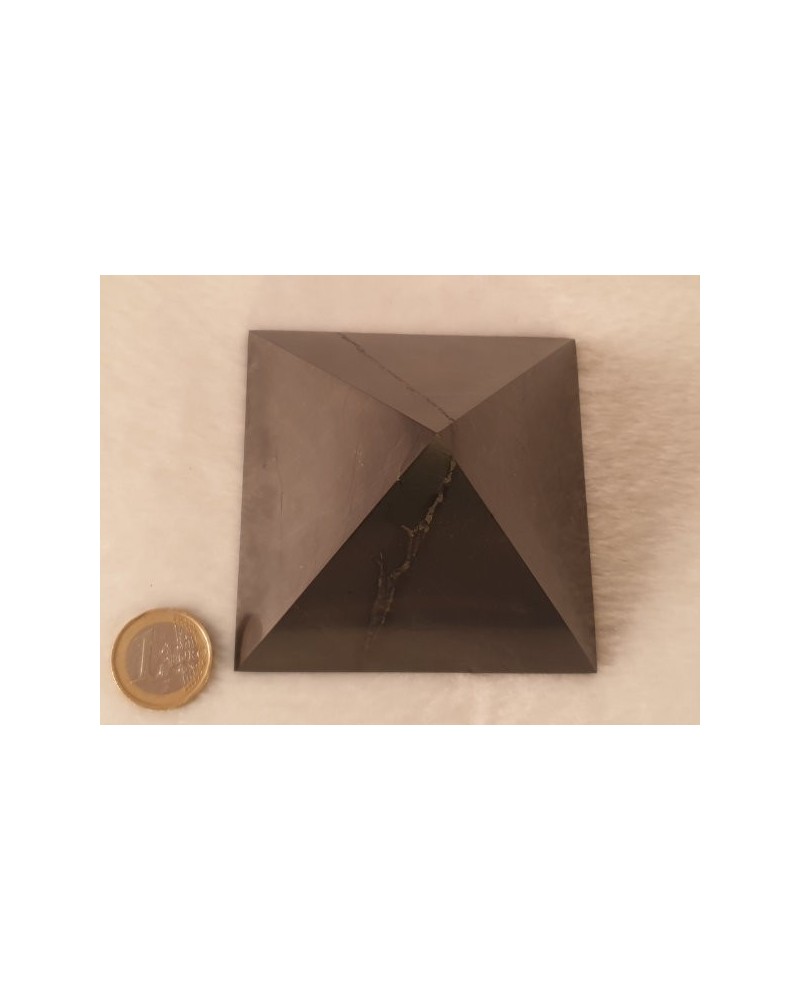 Schungit (Shungit) Pyramide 80mm