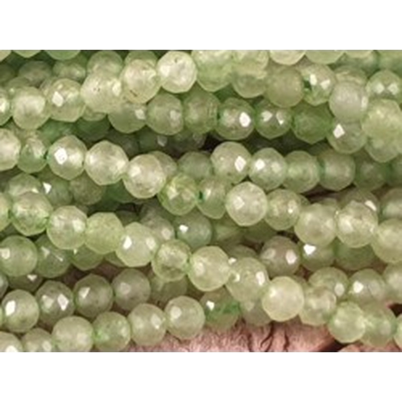 Nephrit Jadekette facettiert 2mm