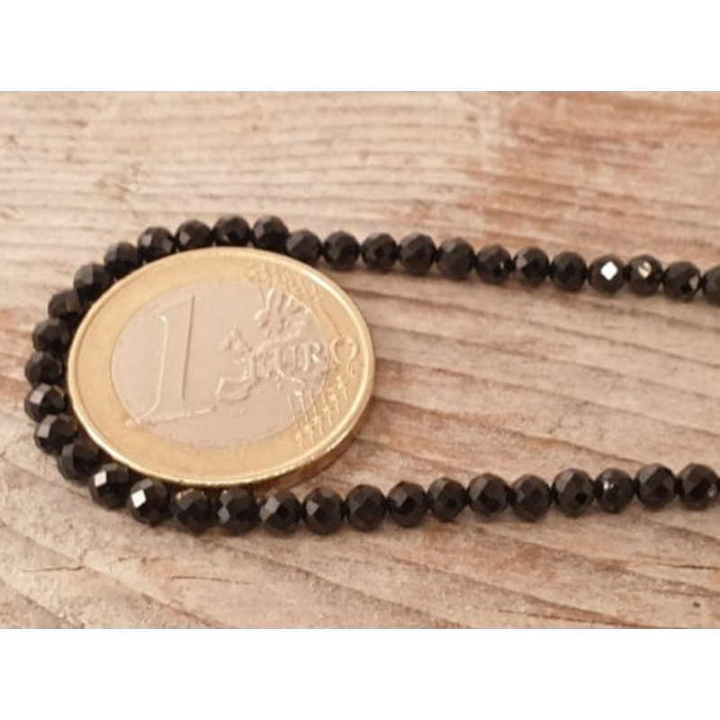 Spinellkette schwarz facettiert 3mm, stark funkelnd