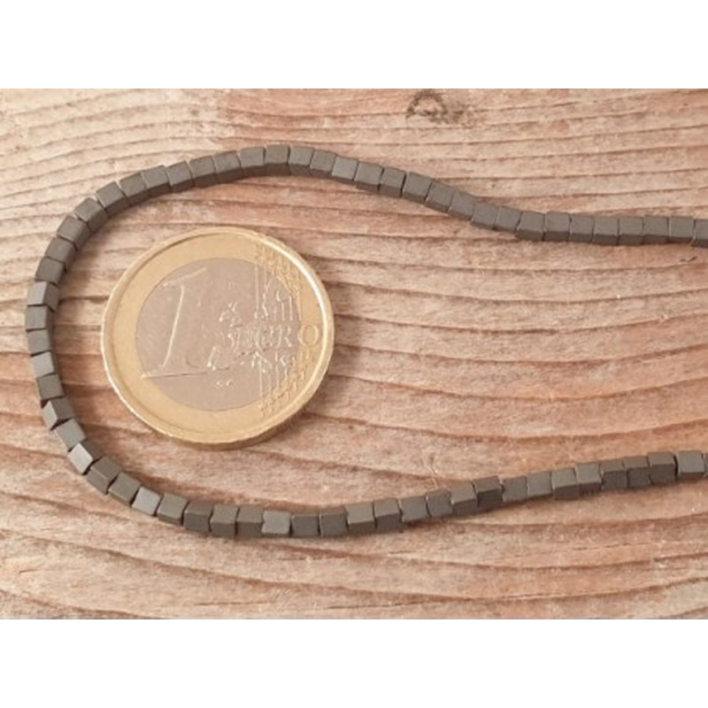 Blutsteinkette (Hämatit) matt 2x2mm