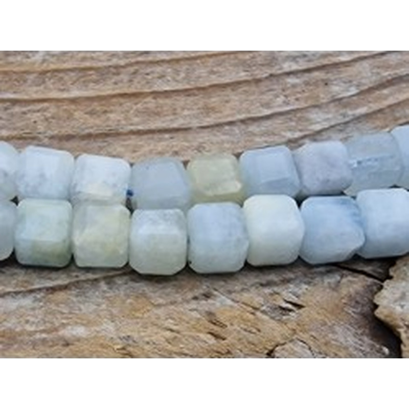 Aquamarinkette 4x4mm
