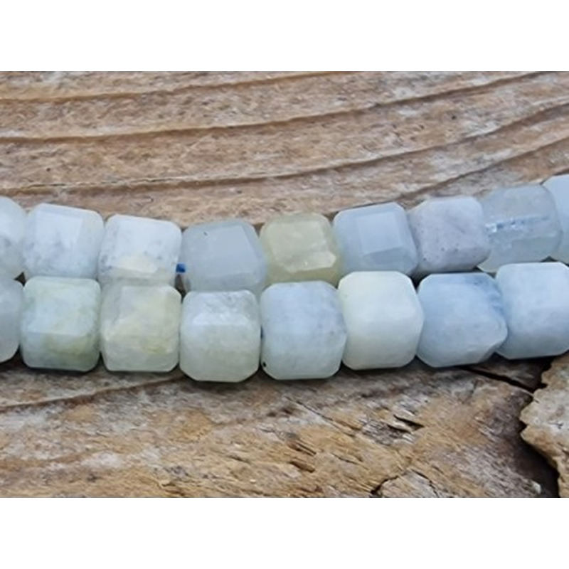 Aquamarinkette 4x4mm