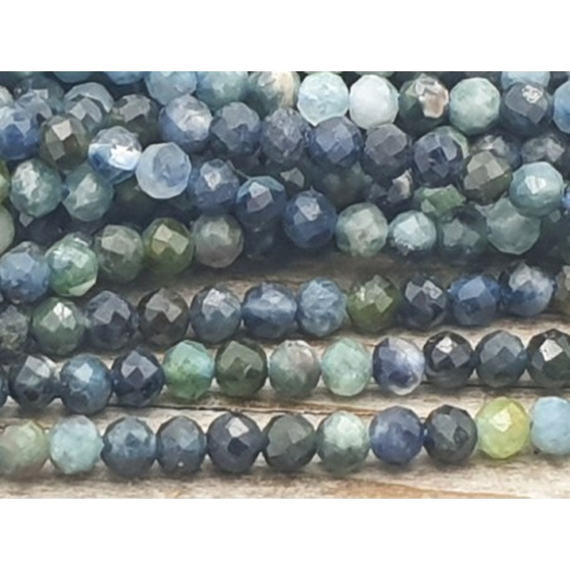 blaue Turmalinkette facettiert 2mm