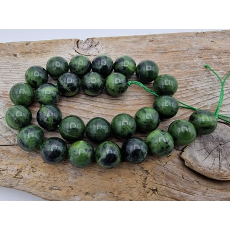 Nephrit Jadekette 14mm