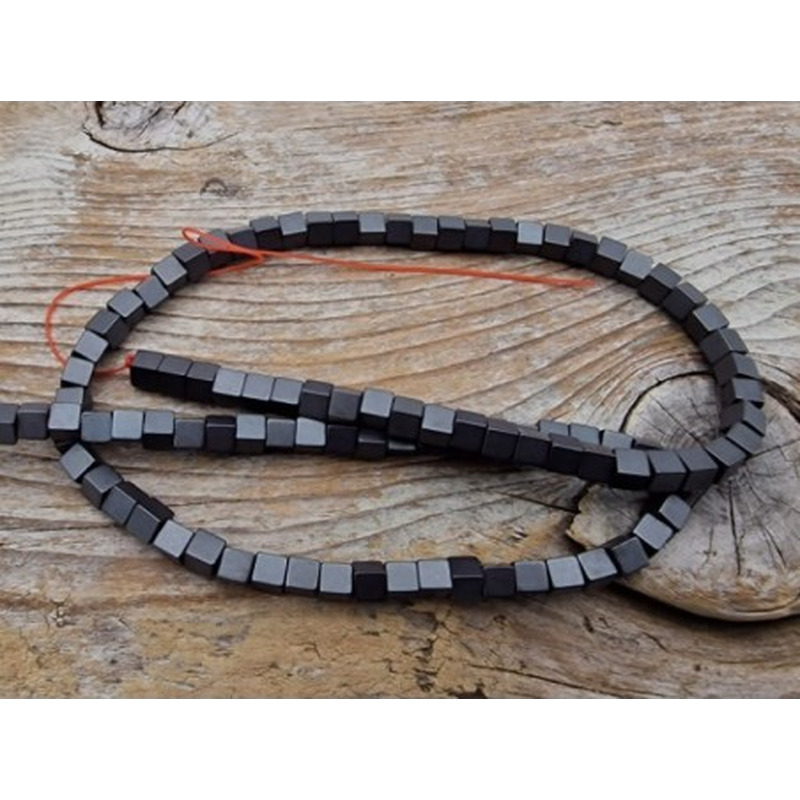 Blutsteinkette (Hämatit) matt 4x4mm