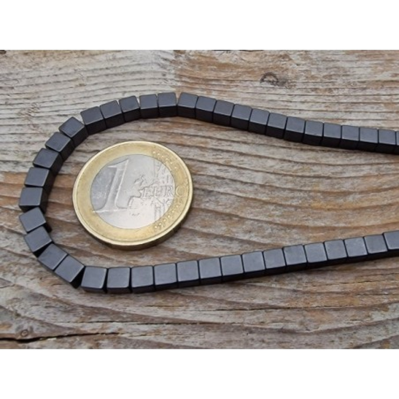 Blutsteinkette (Hämatit) matt 4x4mm