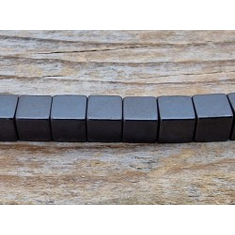 Blutsteinkette (Hämatit) matt 4x4mm