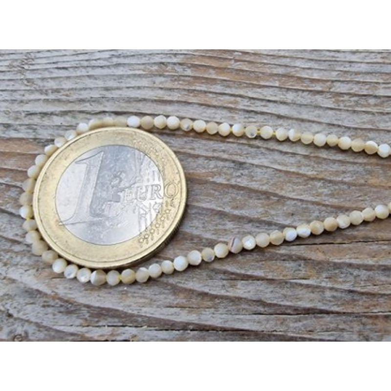 Perlmuttkette 2mm facettiert