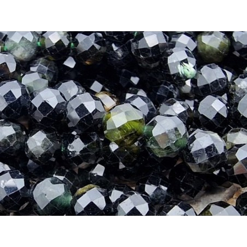 grüne Turmalinkette facettiert 4mm