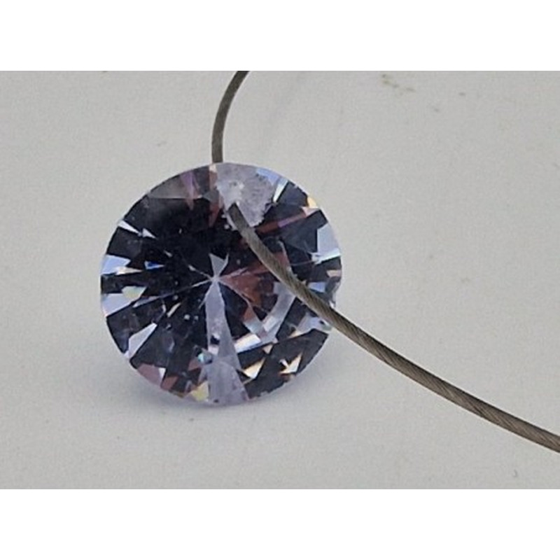 Zirkonia 12mm mit Brilliantschliff mit Bohrung
