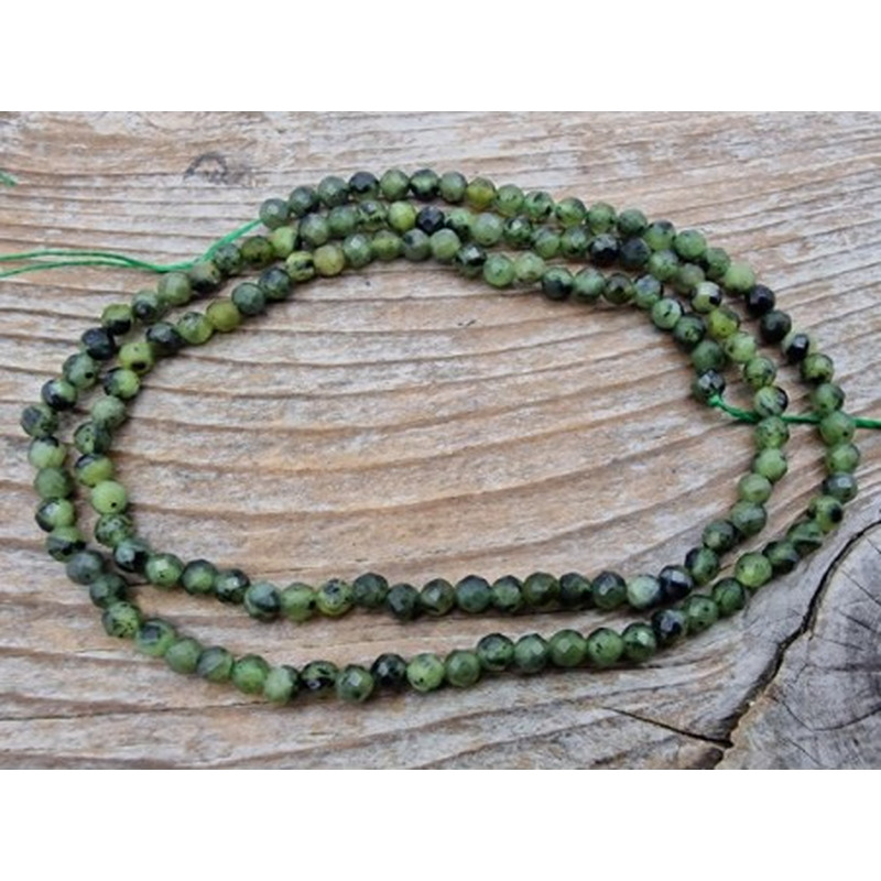 Nephrit Jadekette facettiert 3mm