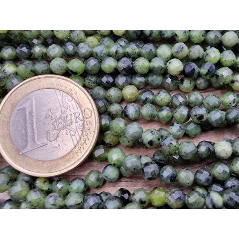 Nephrit Jadekette facettiert 4mm