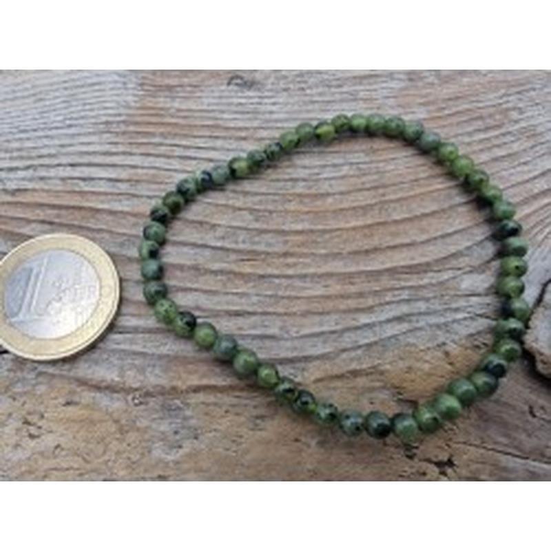 Nephrit (Jade) 4mm Armband 2