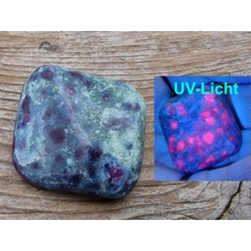 Cyanit (Disthen) mit Rubin Handschmeichler