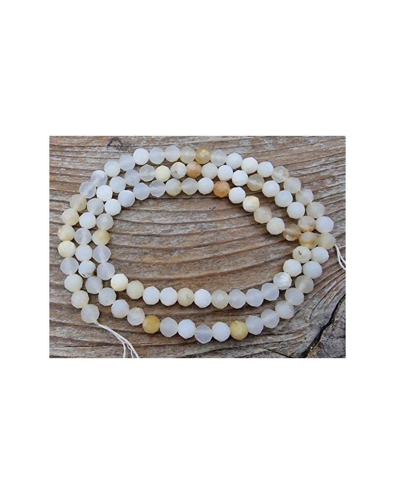 white Opalkette facettiert 4mm