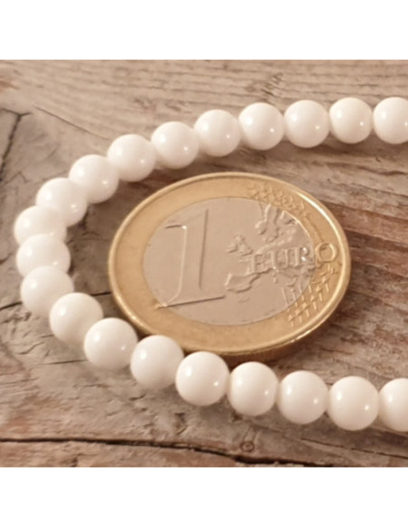 white Jade Kette 4mm