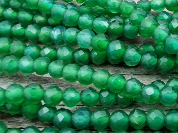 agate necklace green faceted 2mm