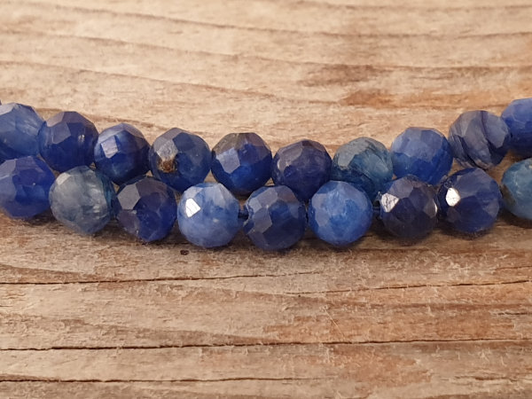 kyanite necklace faceted 4mm
