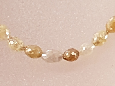 Diamantkette 19ct facettiert.