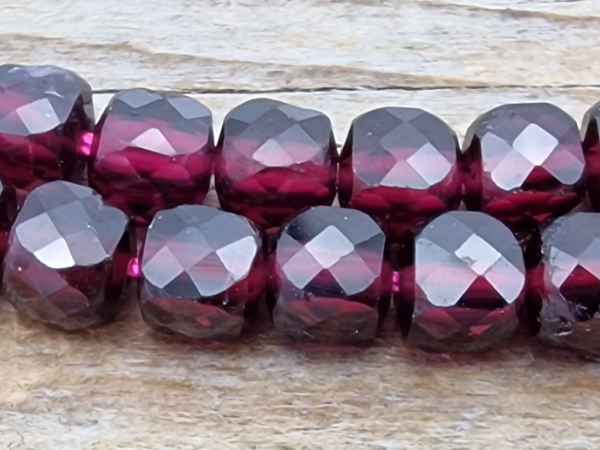 garnet necklace faceted 4x4mm