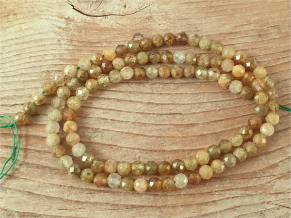 grossular necklace 4mm faceted