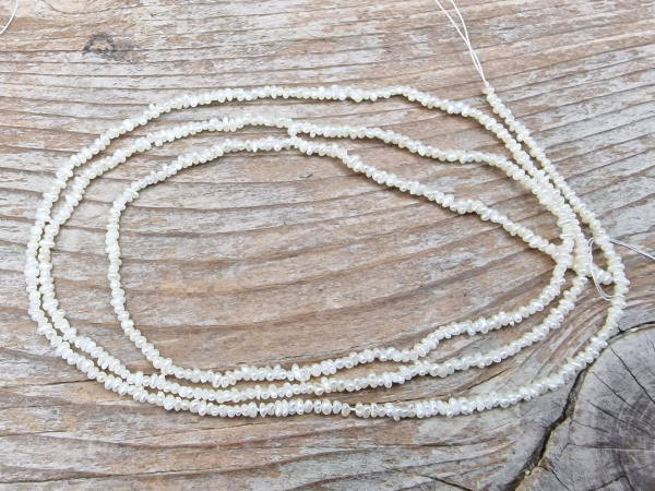 pearl necklace strand Keshi 1.5-2mm/50cm